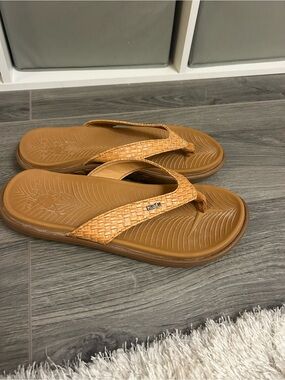 Kuailu Tan Woven Flip Flop Sandals